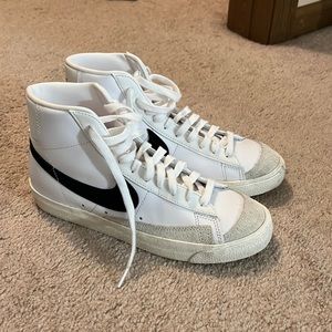 Nike Mid Blazer 77